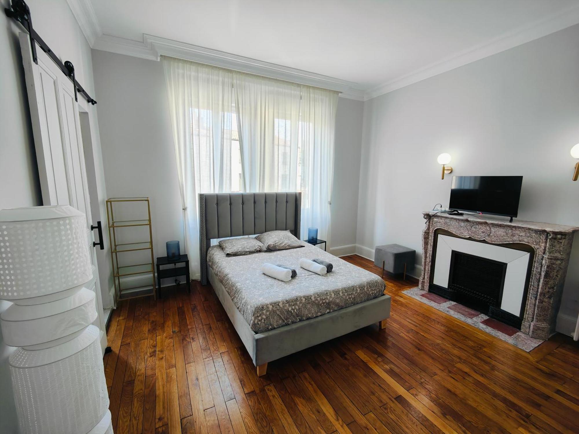 Self-Checkin Town House - Rooms To Rent In A Beautiful Modern Town House - Not A Hotel - Location De Chambres Avec Arrivee En Autonomie - Extra Fee For Sheets And Towels - Private Parking - Check Your Plateform Inbox And Follow Check-In Instructions Saint-Romain-en-Gal Екстериор снимка
