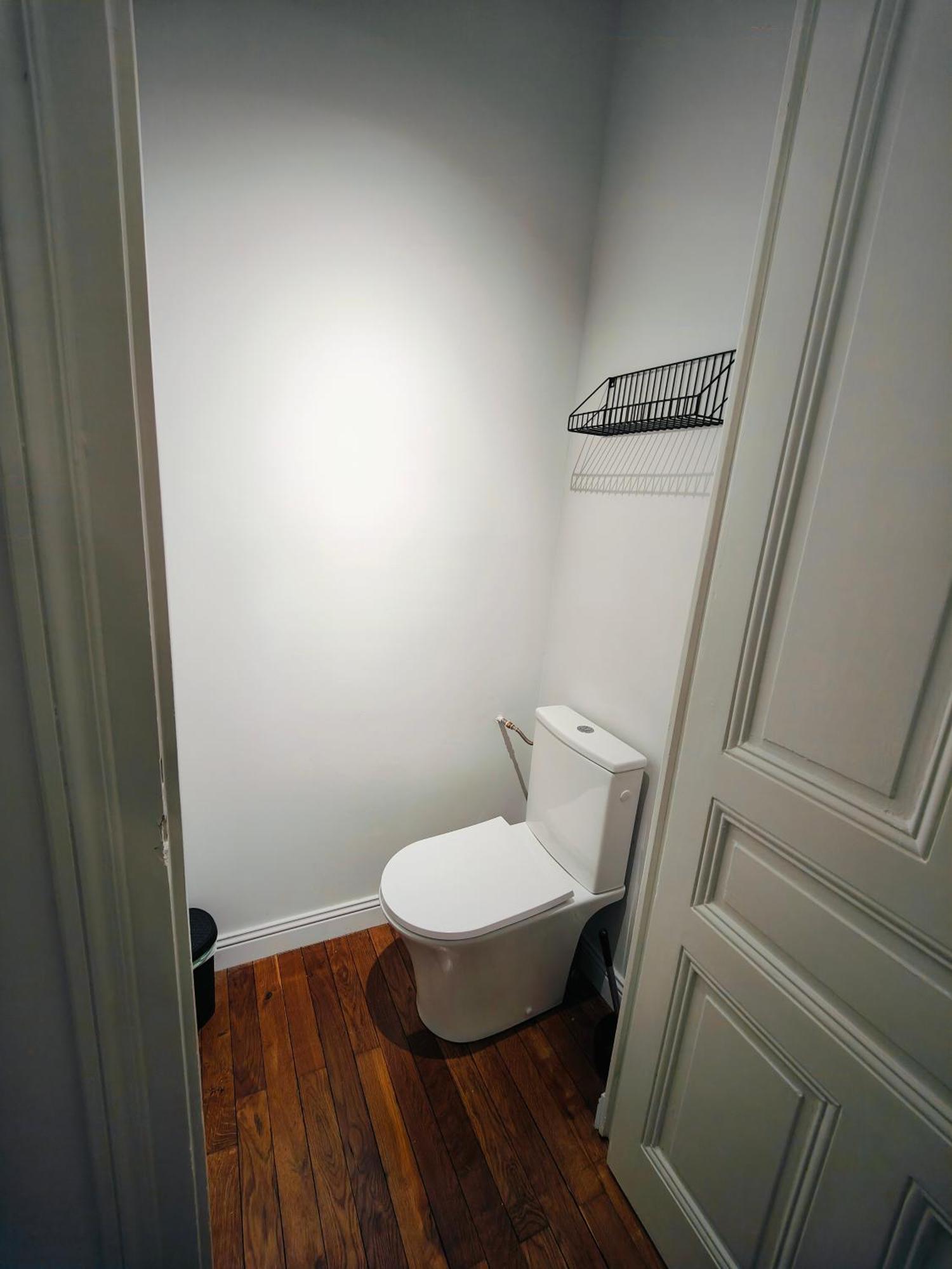 Self-Checkin Town House - Rooms To Rent In A Beautiful Modern Town House - Not A Hotel - Location De Chambres Avec Arrivee En Autonomie - Extra Fee For Sheets And Towels - Private Parking - Check Your Plateform Inbox And Follow Check-In Instructions Saint-Romain-en-Gal Екстериор снимка